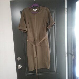 Women's dress